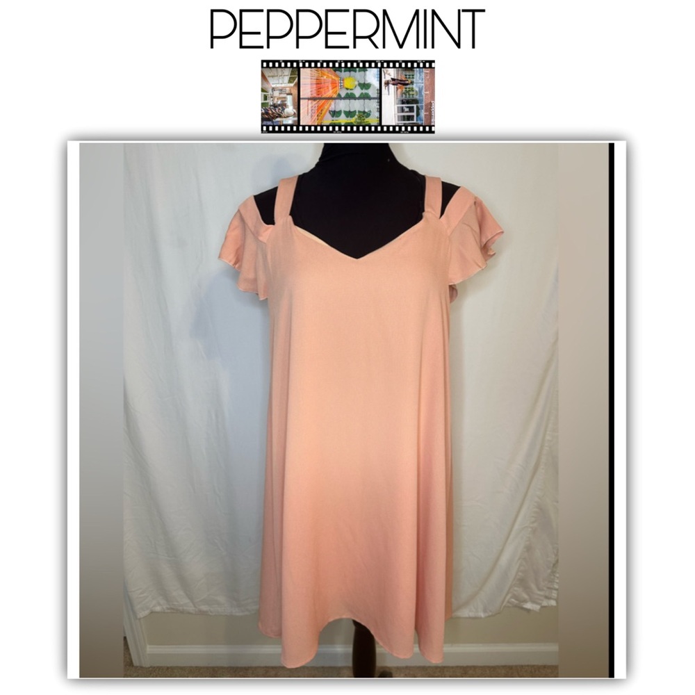 NWT ($60) Peppermint Dress Cold Shoulder Peach Short Sz Medium #654